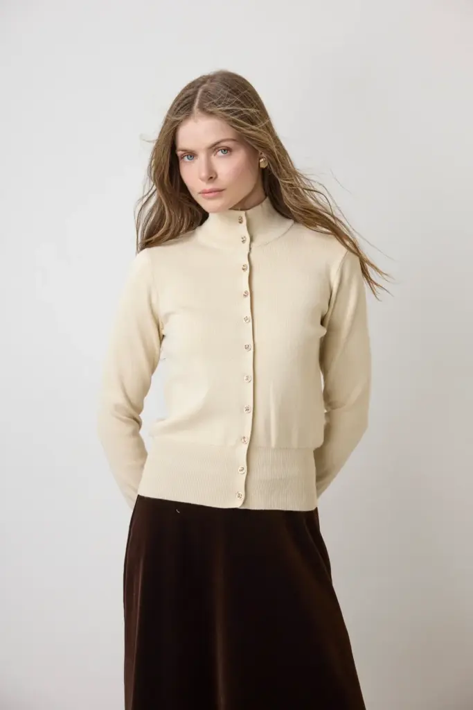 H10387 ALMOND