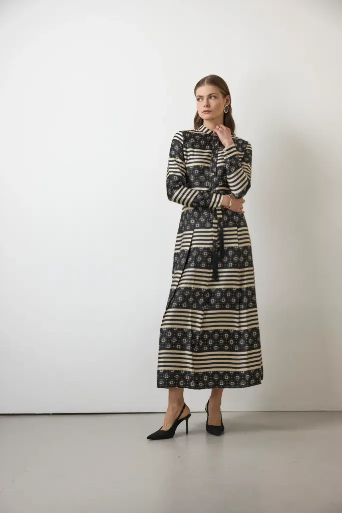 M1281 BLACK/IVORY