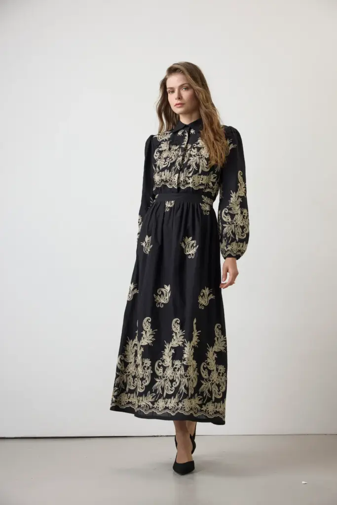 M1377 BLACK/GOLD
